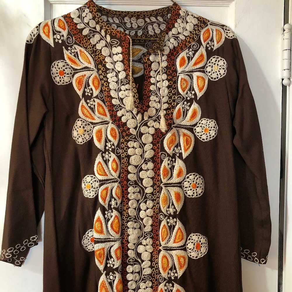 Womens Brown African Dress. Rare Find - Picture 2 of 6